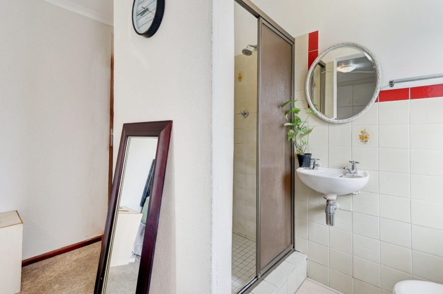 2 Bedroom Property for Sale in Bloemhof Western Cape